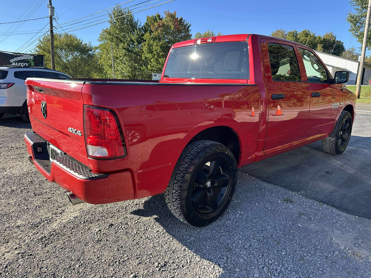 RAM 1500 Tradesman Crew Cab SWB 4WD 2016
