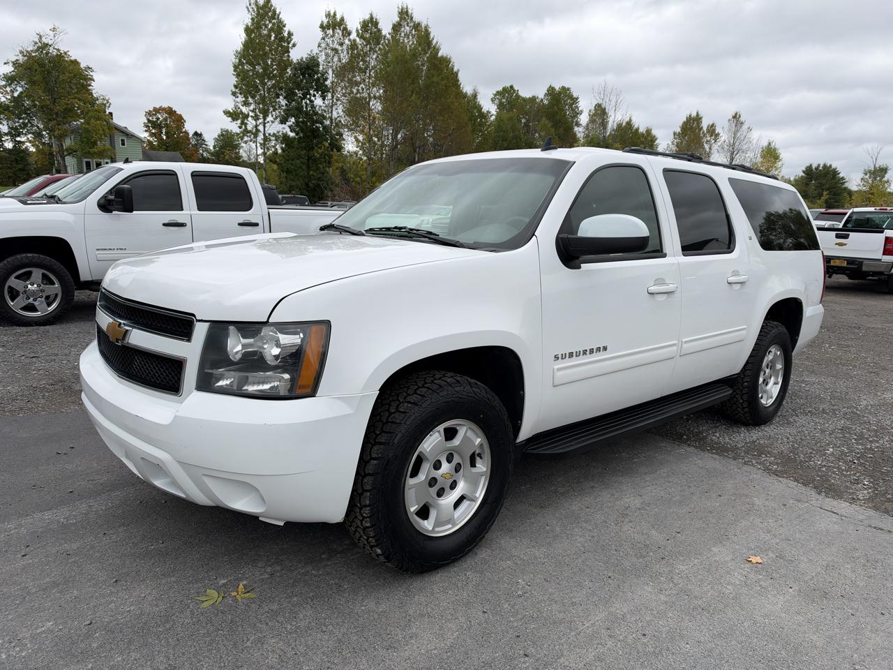2012 Chevrolet Suburban 4WD 4dr 1500 LT