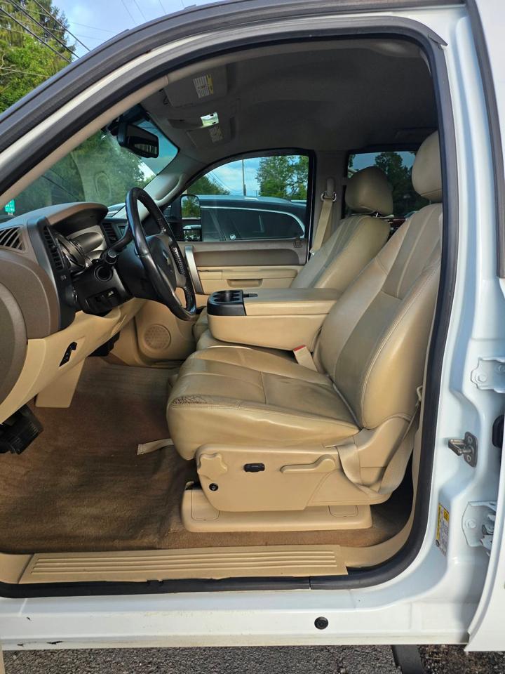 2013 Chevrolet Silverado 2500HD LT - Photo 7