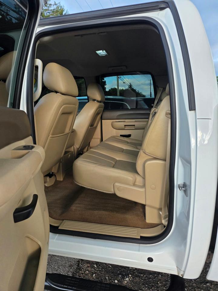 2013 Chevrolet Silverado 2500HD LT - Photo 8