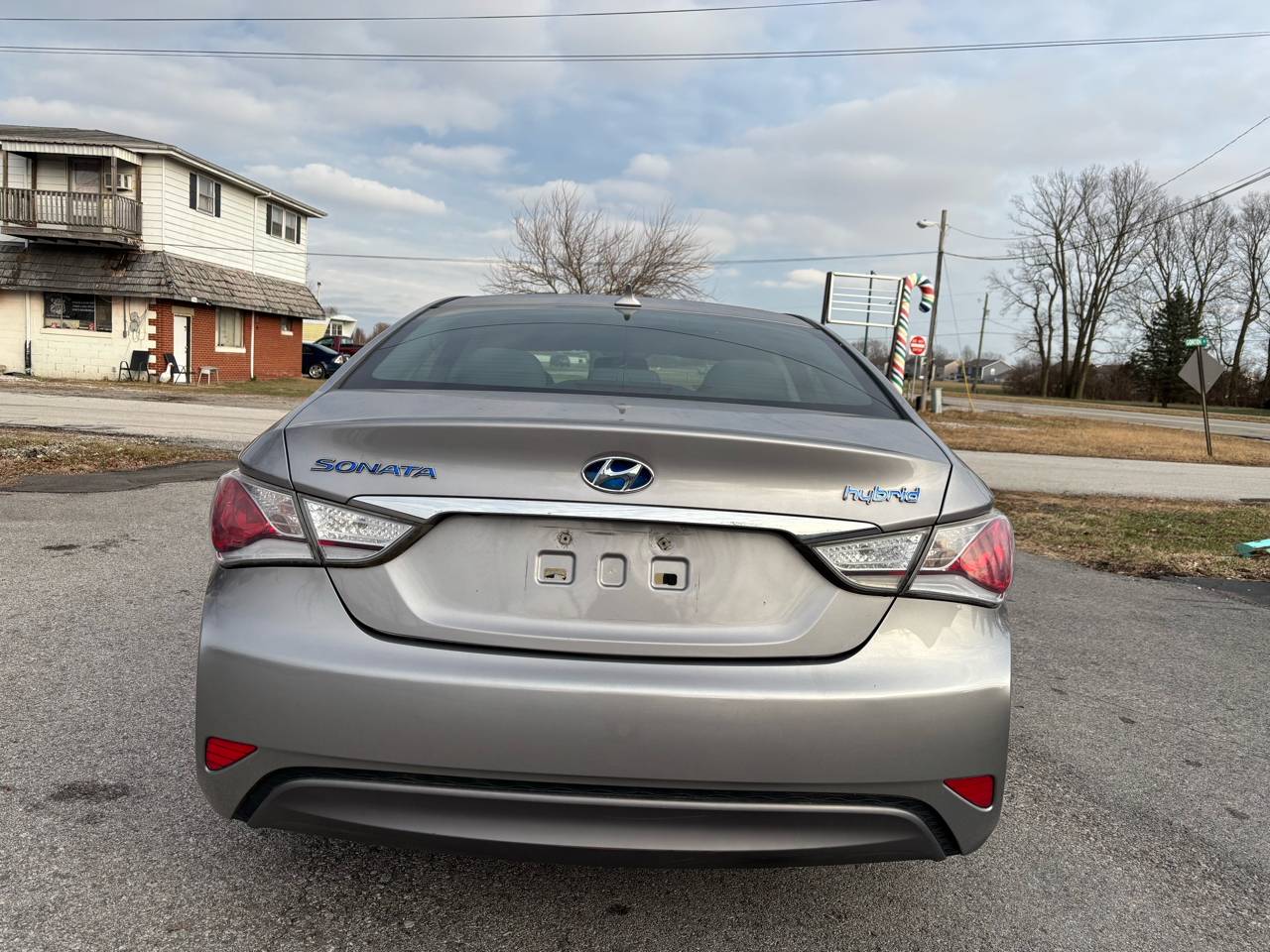 Hyundai Sonata Hybrid Sedan 2012