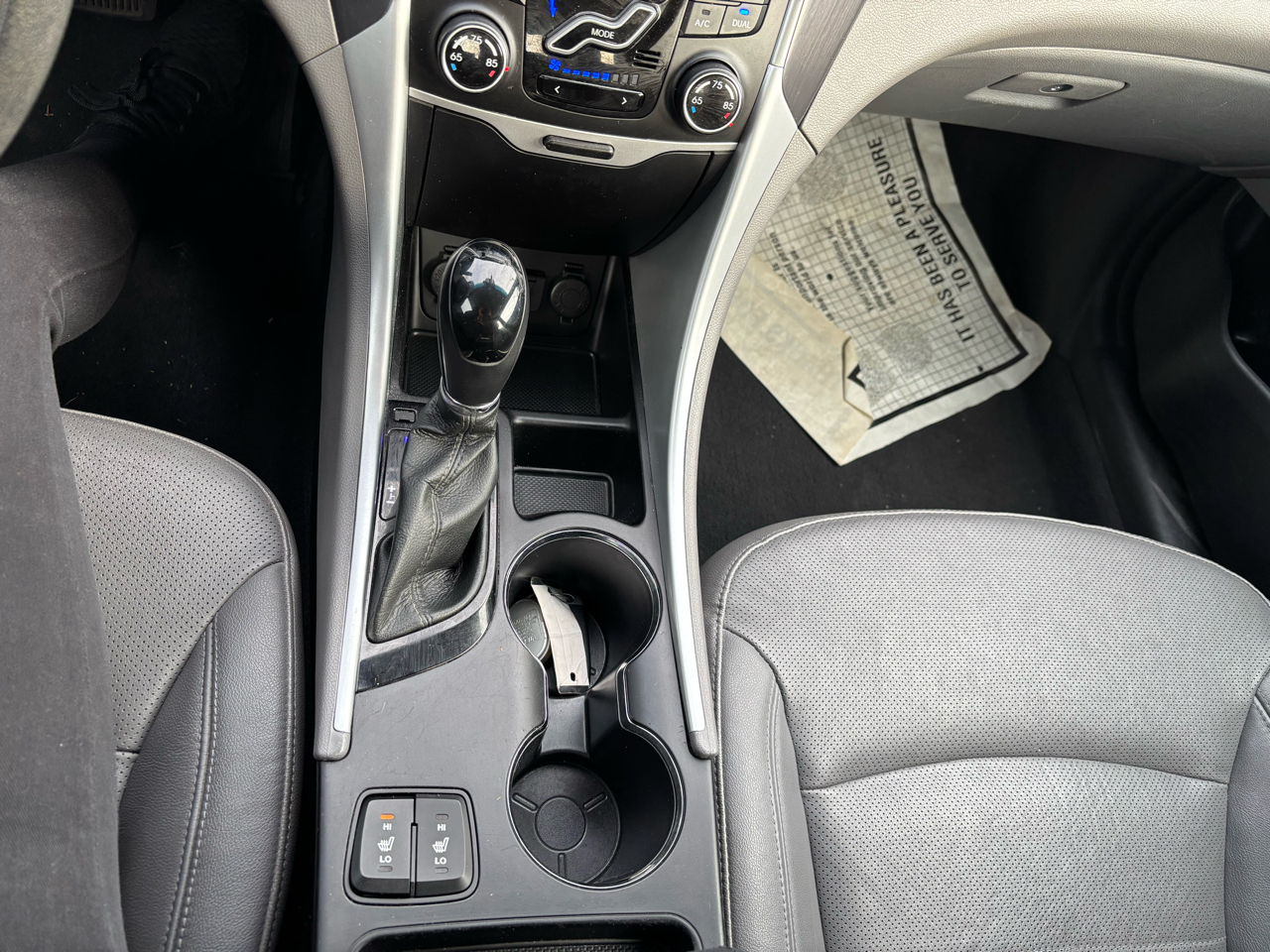 Hyundai Sonata Hybrid Sedan 2012