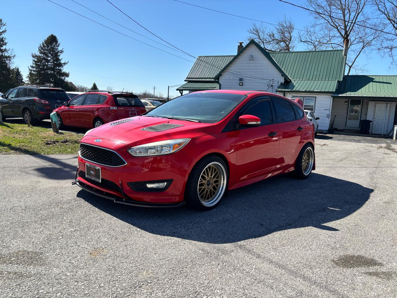 2016 Ford Focus SE Hatchback