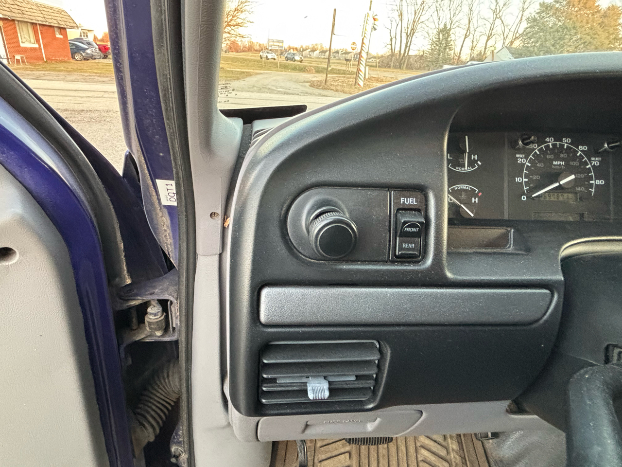 Ford F-150 Special Reg. Cab Long Bed 2WD 1995