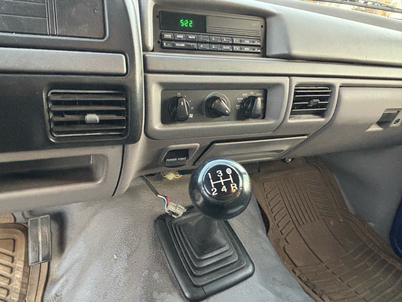 Ford F-150 Special Reg. Cab Long Bed 2WD 1995