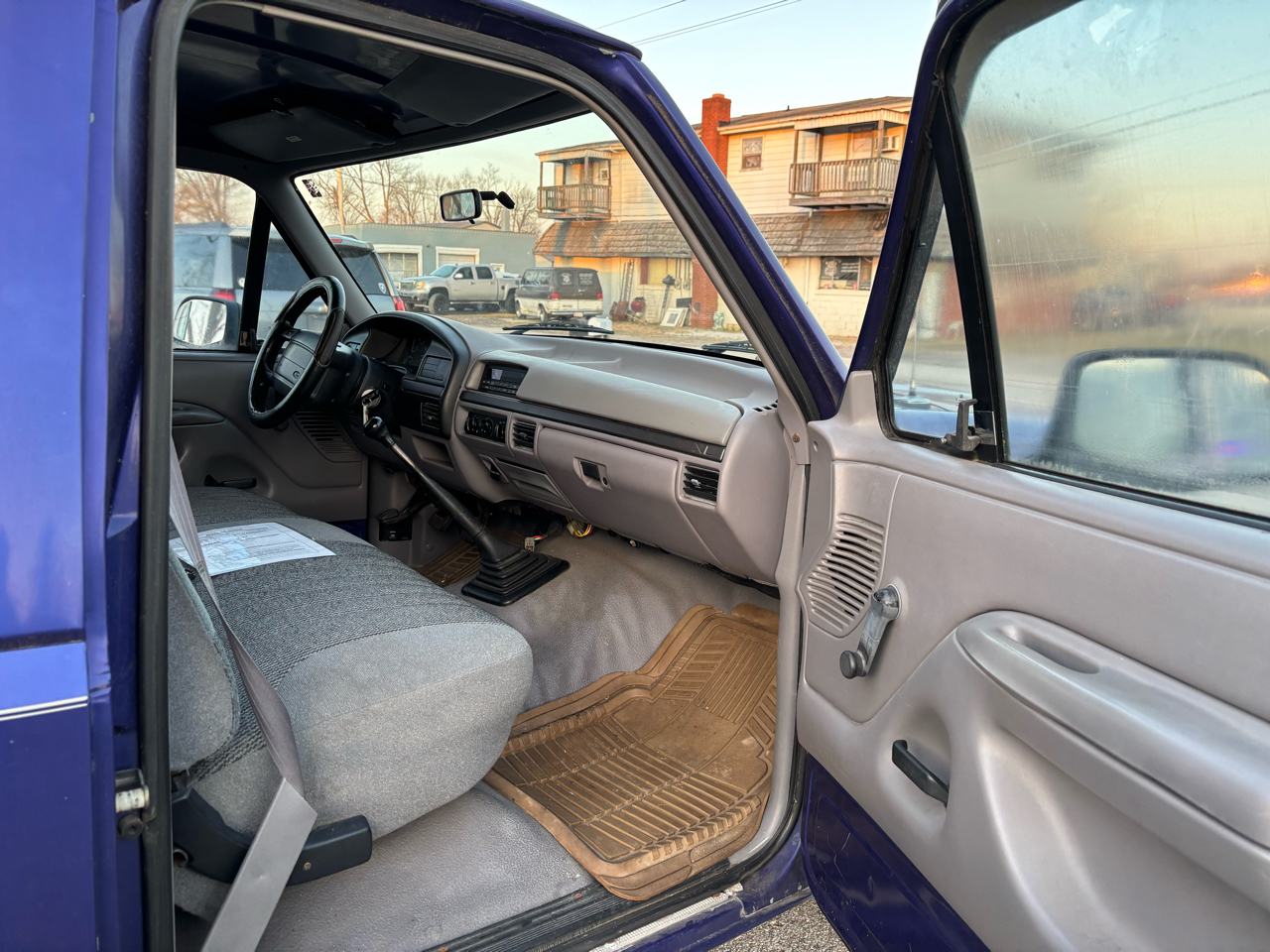 Ford F-150 Special Reg. Cab Long Bed 2WD 1995