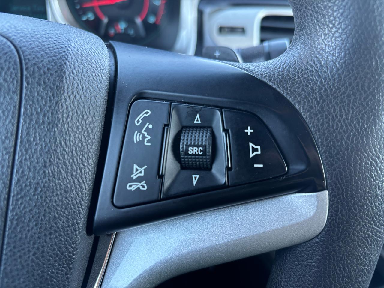 Chevrolet Camaro Coupe 1LT 2012