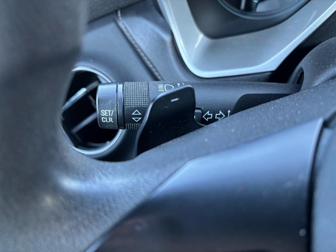 Chevrolet Camaro Coupe 1LT 2012