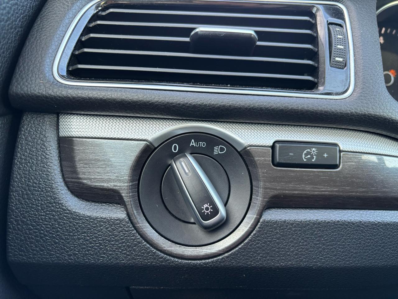 Volkswagen Passat SE 6A 2017