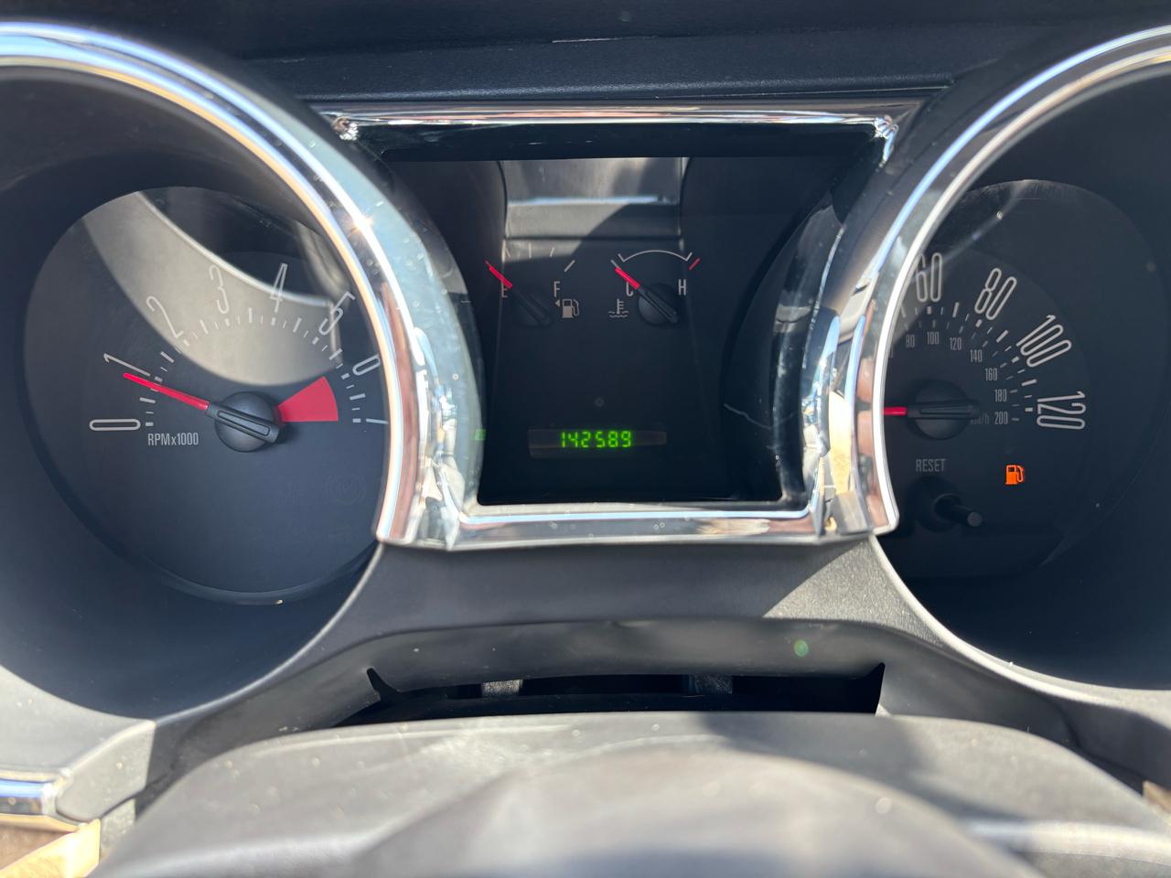 Ford Mustang V6 Deluxe Convertible 2007