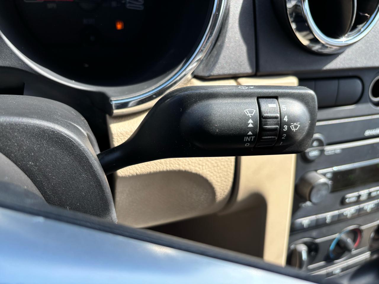 Ford Mustang V6 Deluxe Convertible 2007