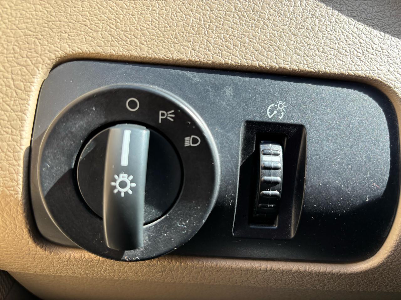 Ford Mustang V6 Deluxe Convertible 2007