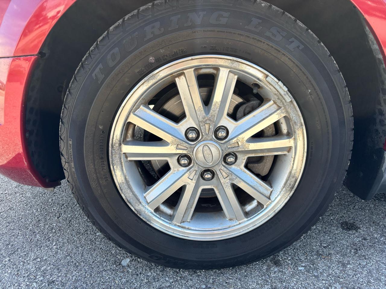 Ford Mustang V6 Deluxe Convertible 2007