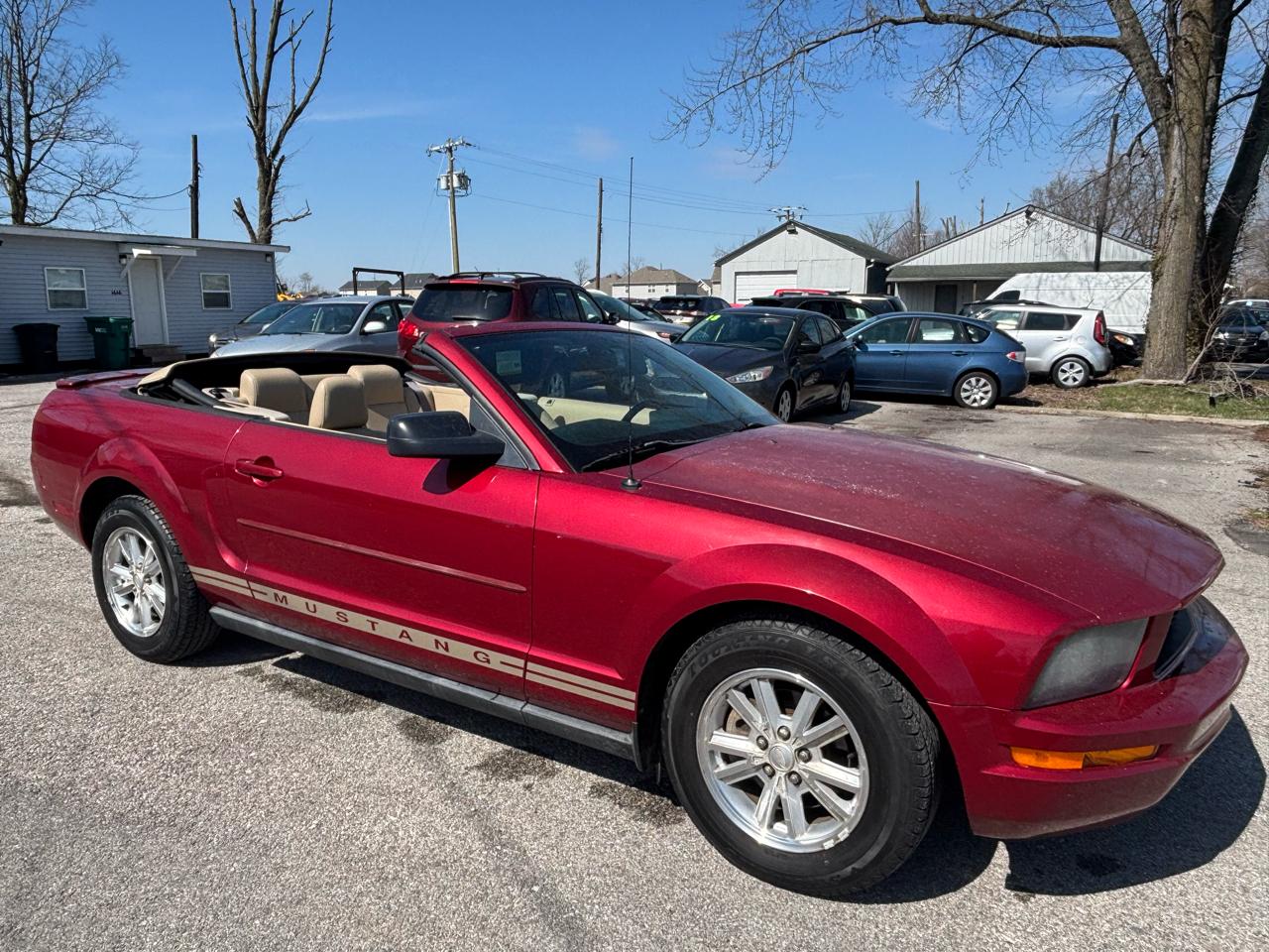Ford Mustang V6 Deluxe Convertible 2007