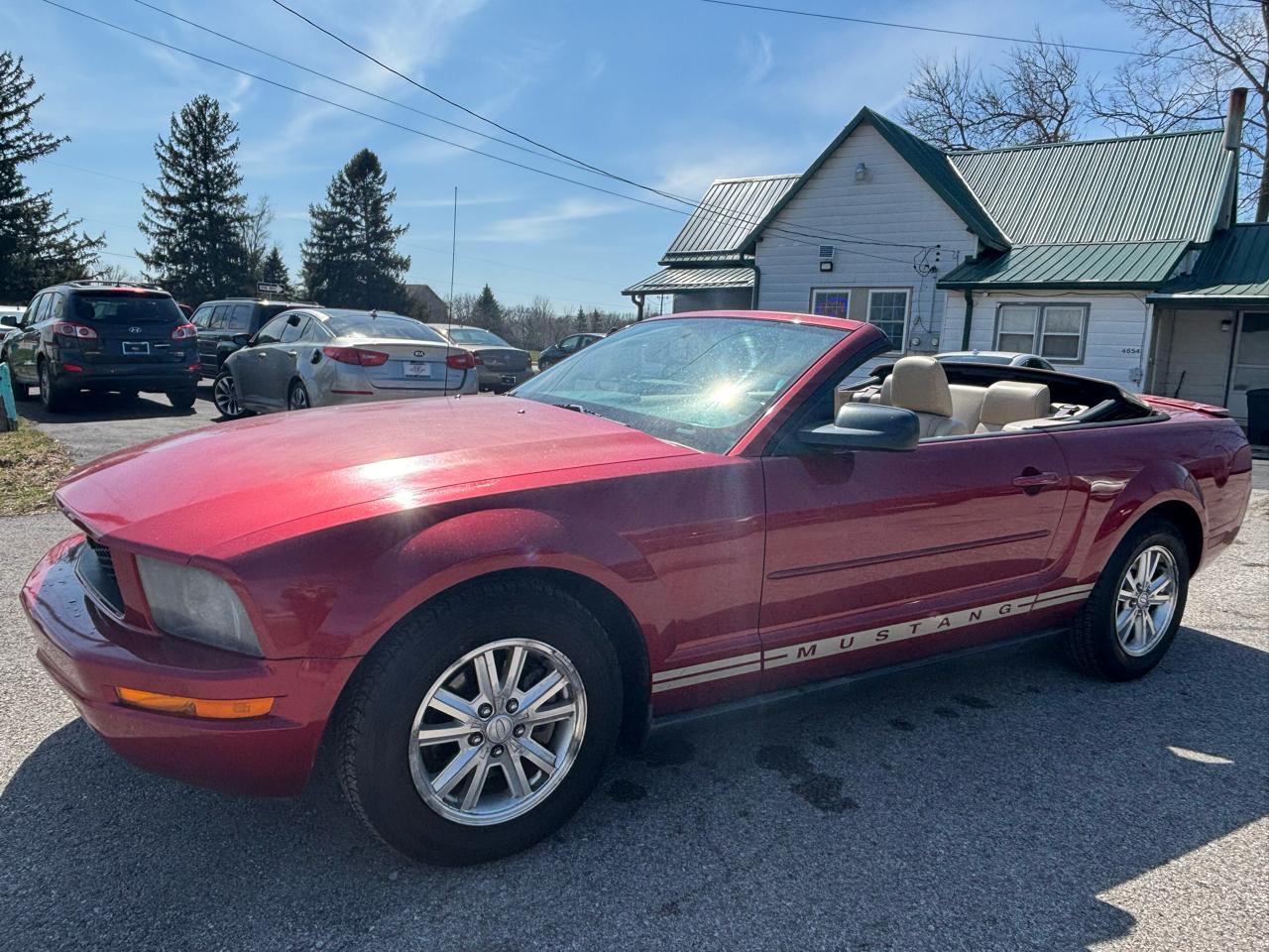 Ford Mustang V6 Deluxe Convertible 2007