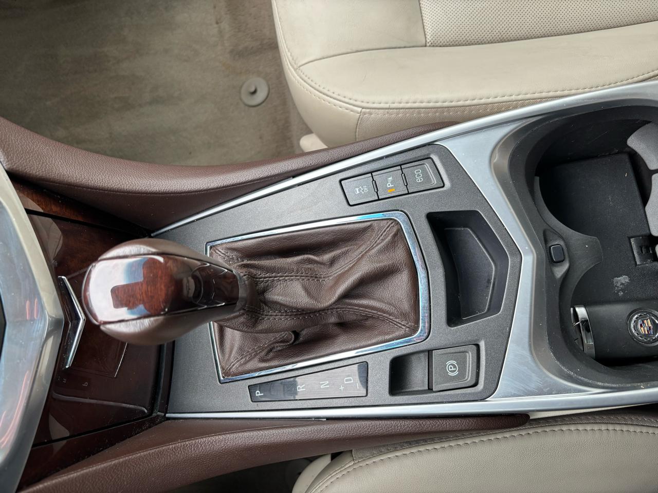 Cadillac SRX Luxury AWD 2012