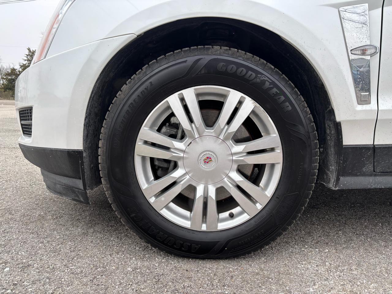 Cadillac SRX Luxury AWD 2012