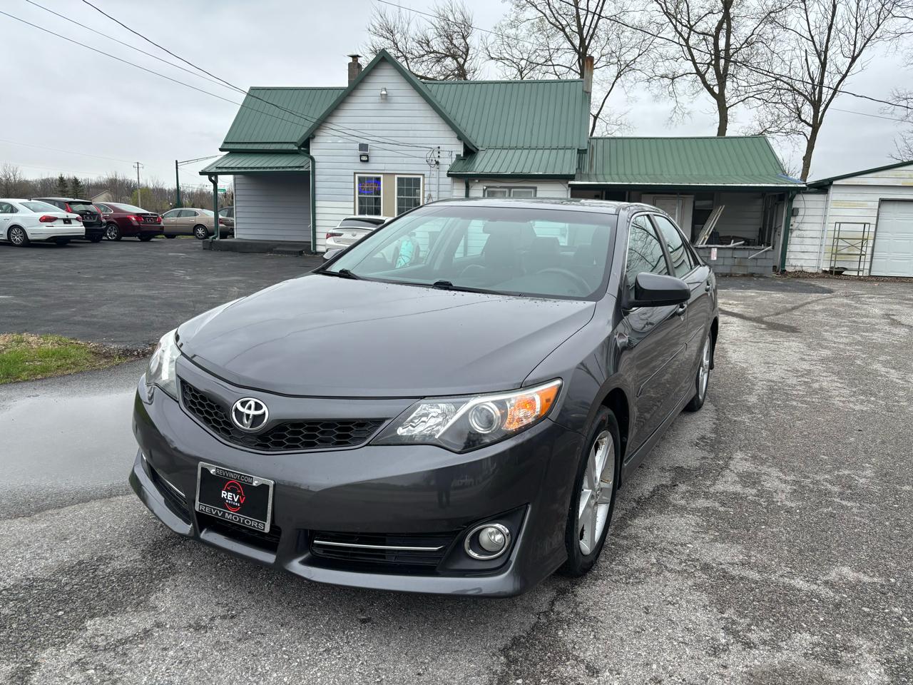 Toyota Camry LE 2014