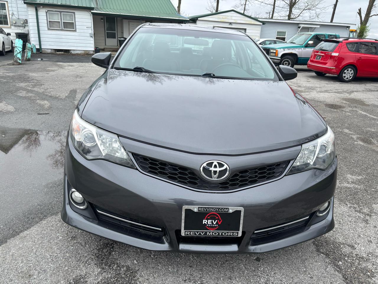 Toyota Camry LE 2014