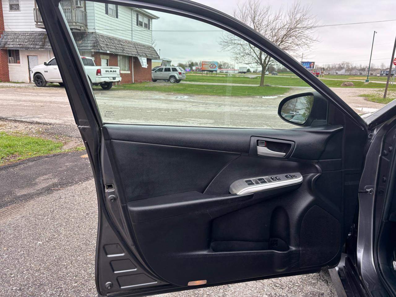 Toyota Camry LE 2014