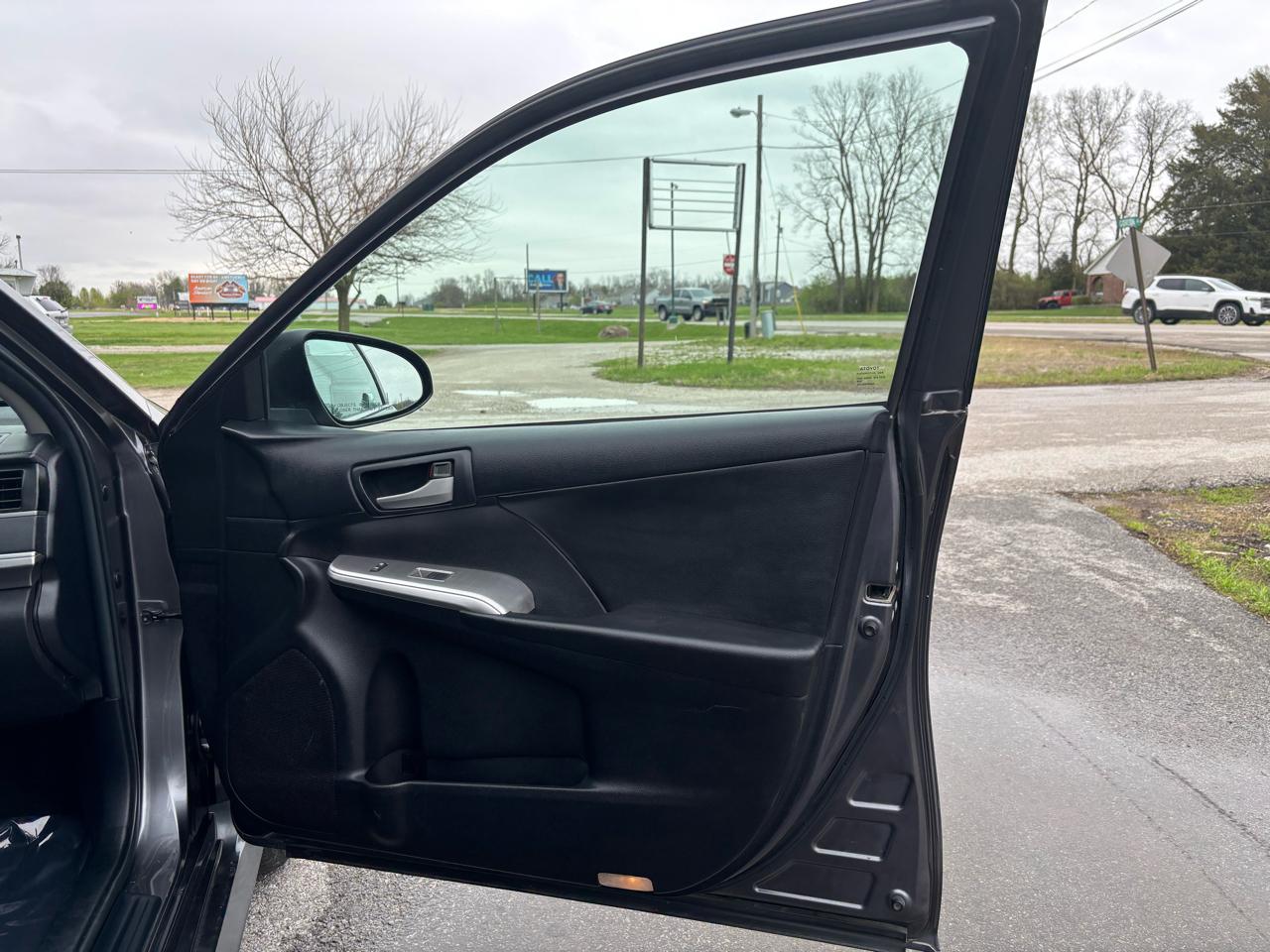 Toyota Camry LE 2014