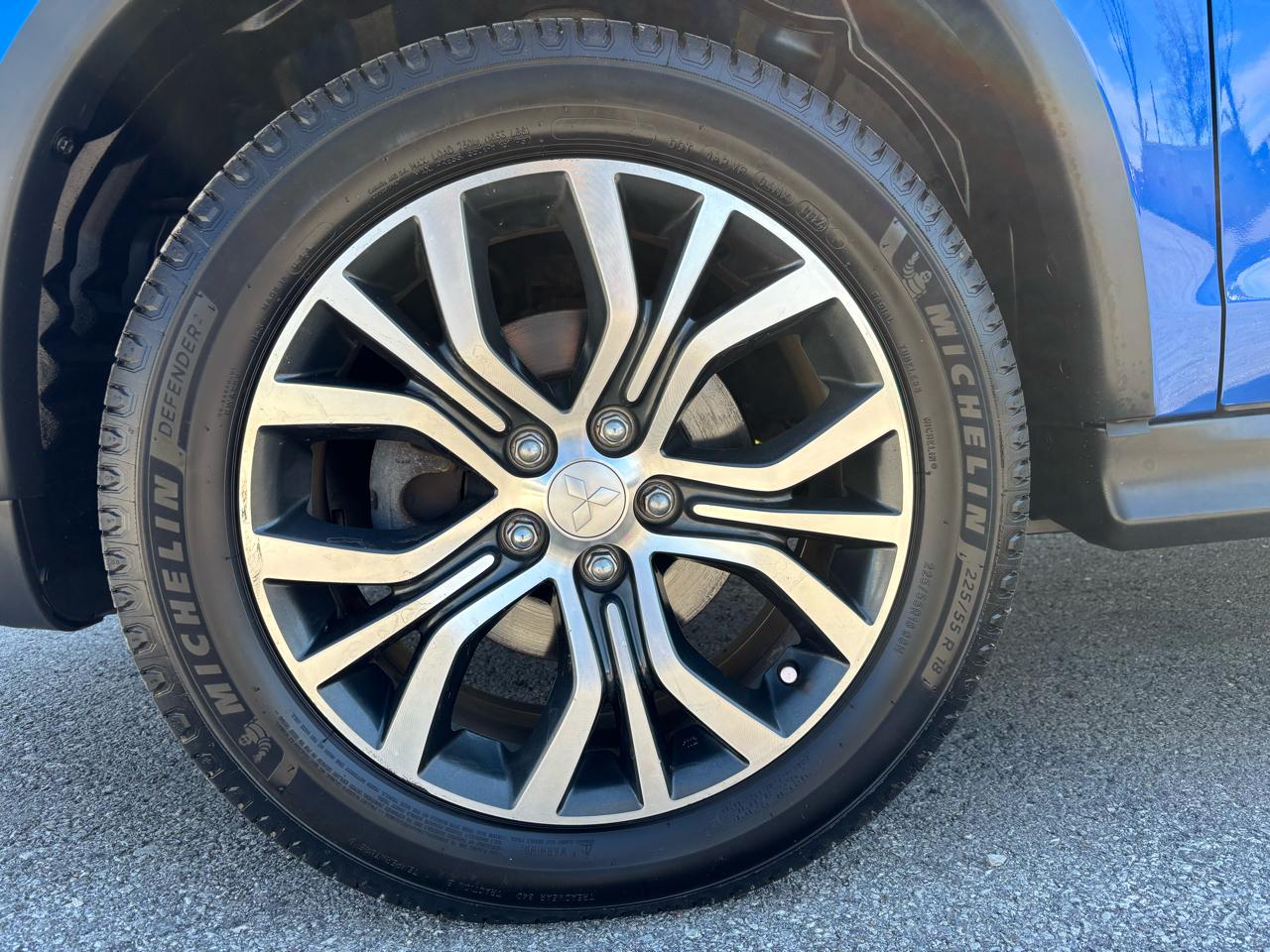 Mitsubishi Outlander Sport 2.0 ES 5M 2017