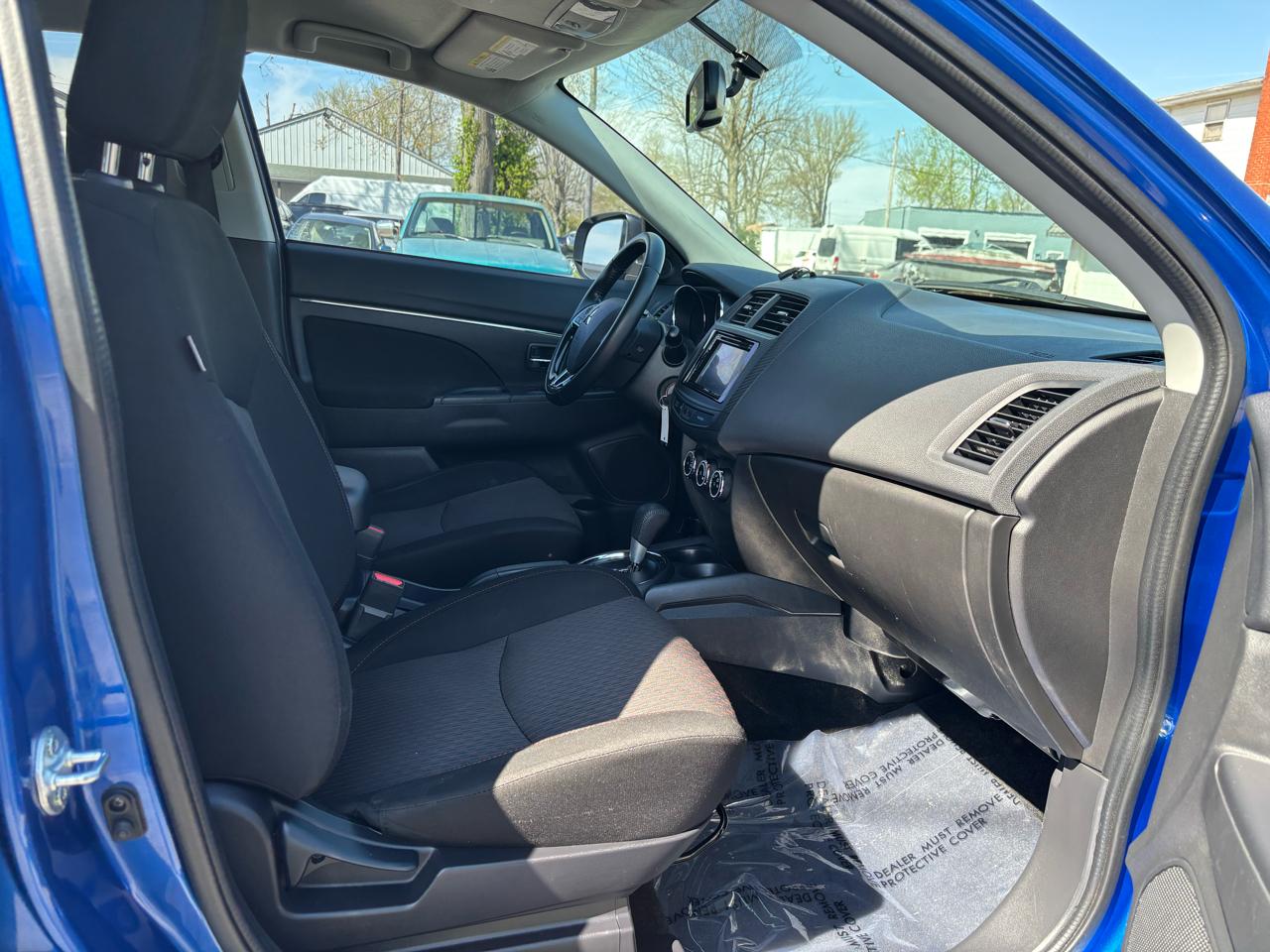 Mitsubishi Outlander Sport 2.0 ES 5M 2017