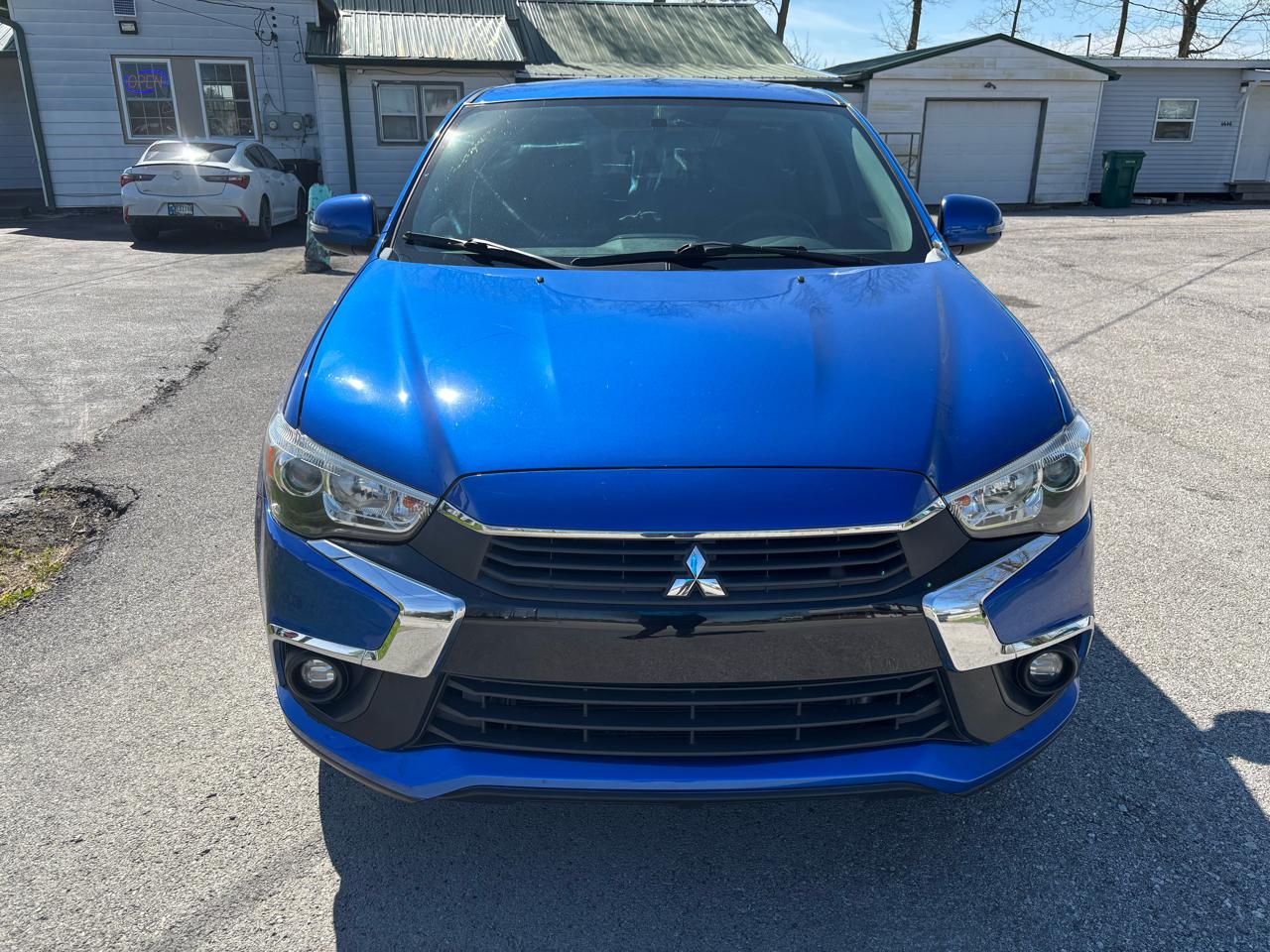 Mitsubishi Outlander Sport 2.0 ES 5M 2017