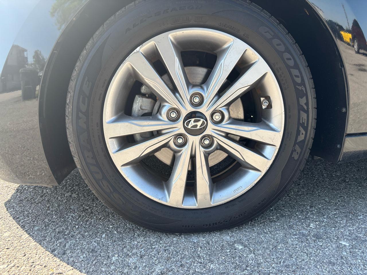 Hyundai Elantra Limited 2018