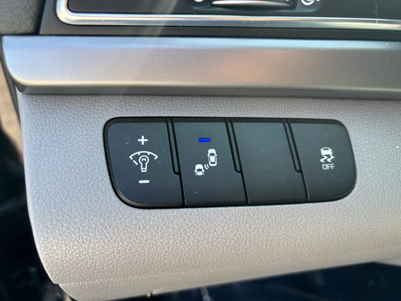 Hyundai Elantra Limited 2018