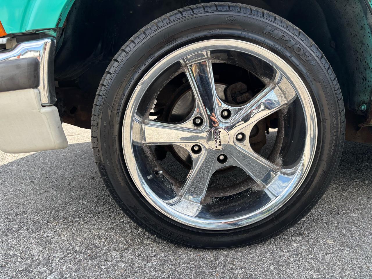 Chevrolet Blazer LS 2-Door 2WD 2001