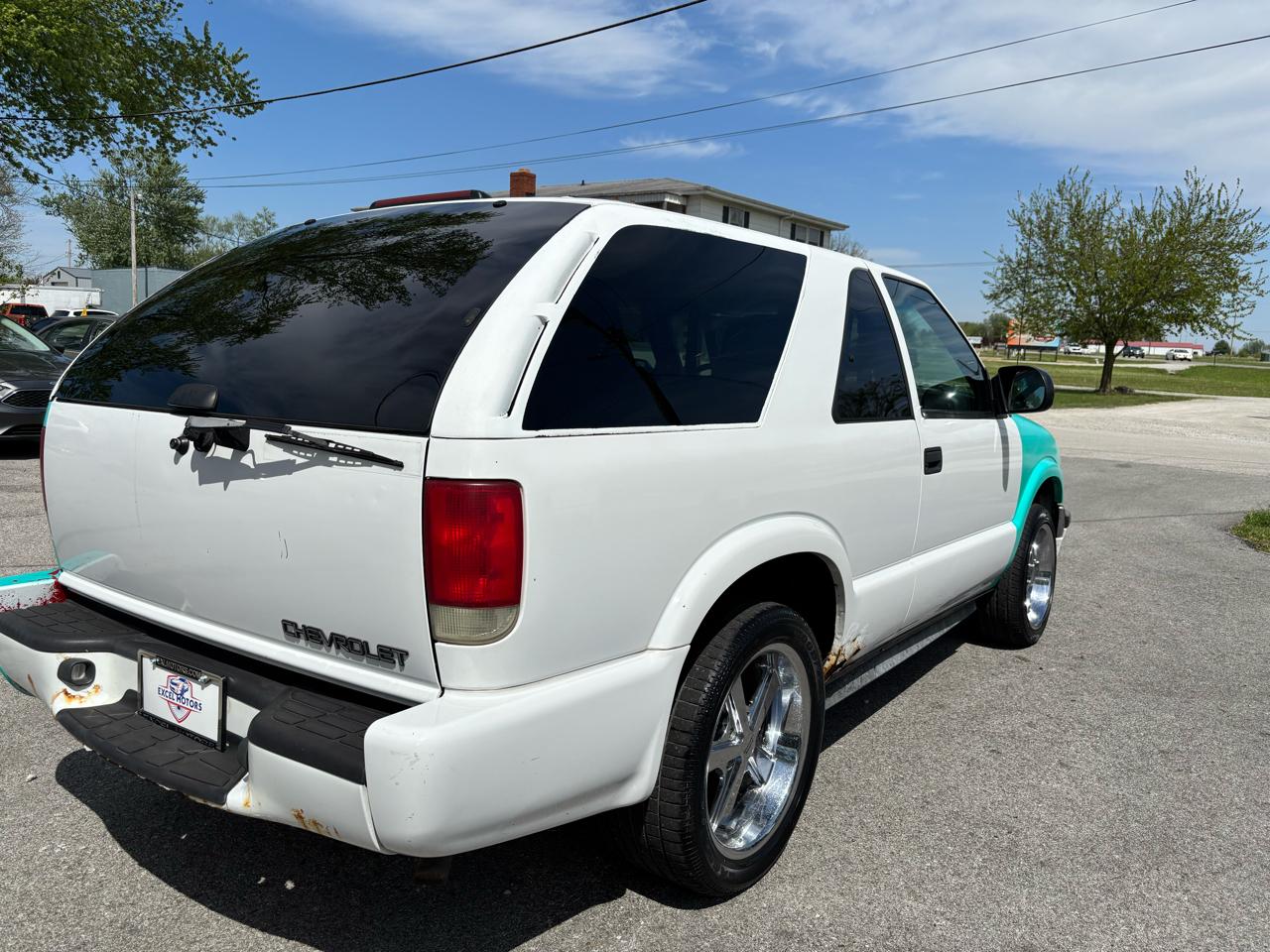 Chevrolet Blazer LS 2-Door 2WD 2001