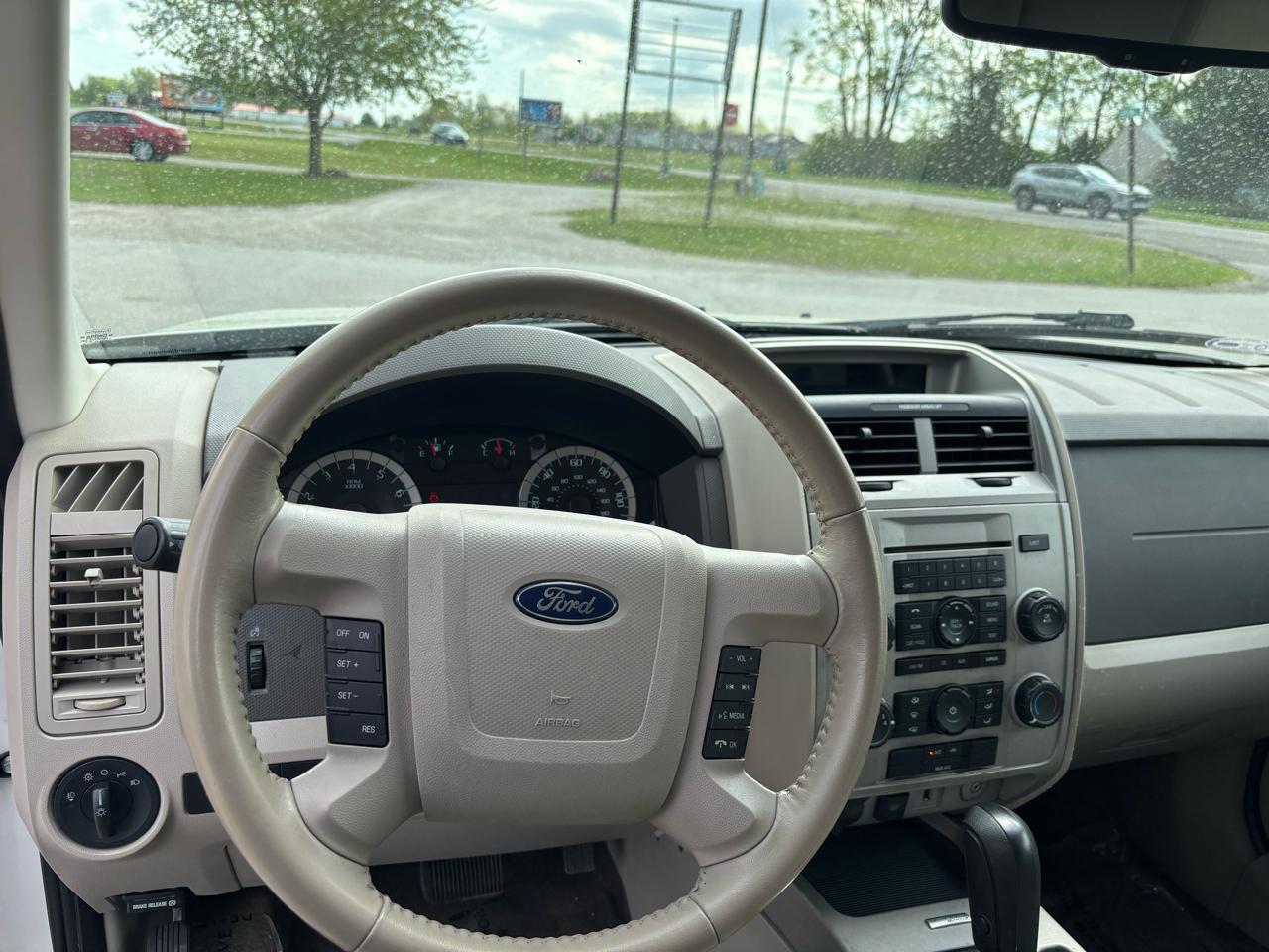 Ford Escape XLT FWD 2011