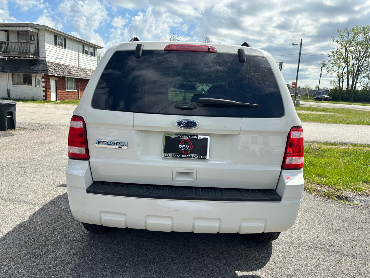 Ford Escape XLT FWD 2011