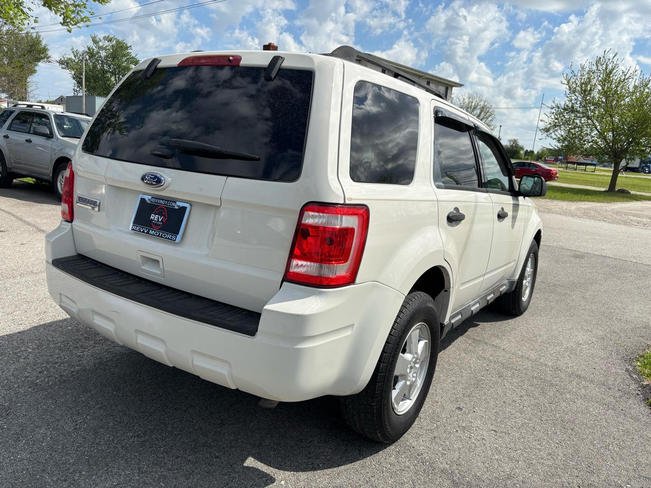 Ford Escape XLT FWD 2011