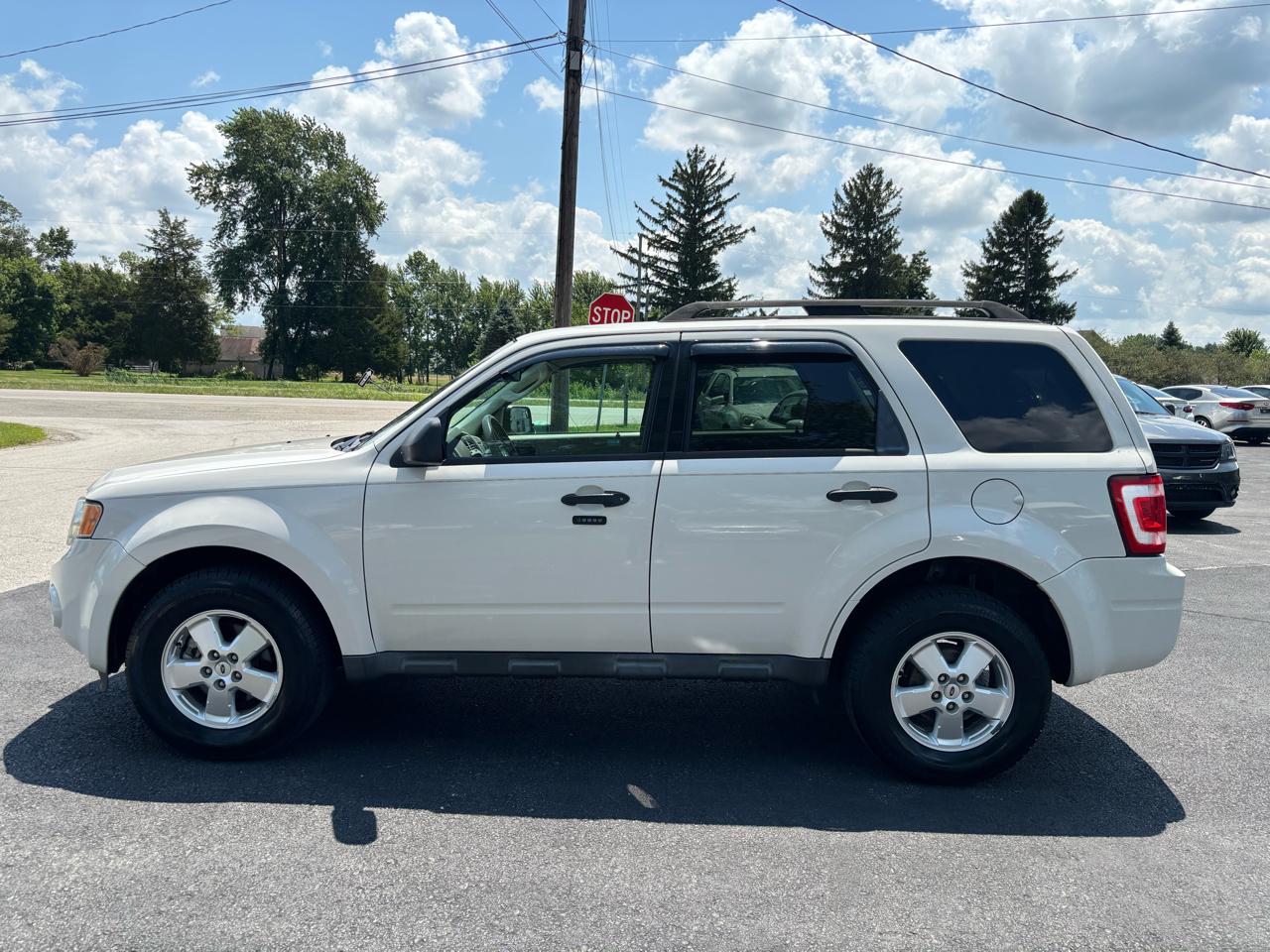 Ford Escape XLT FWD 2011