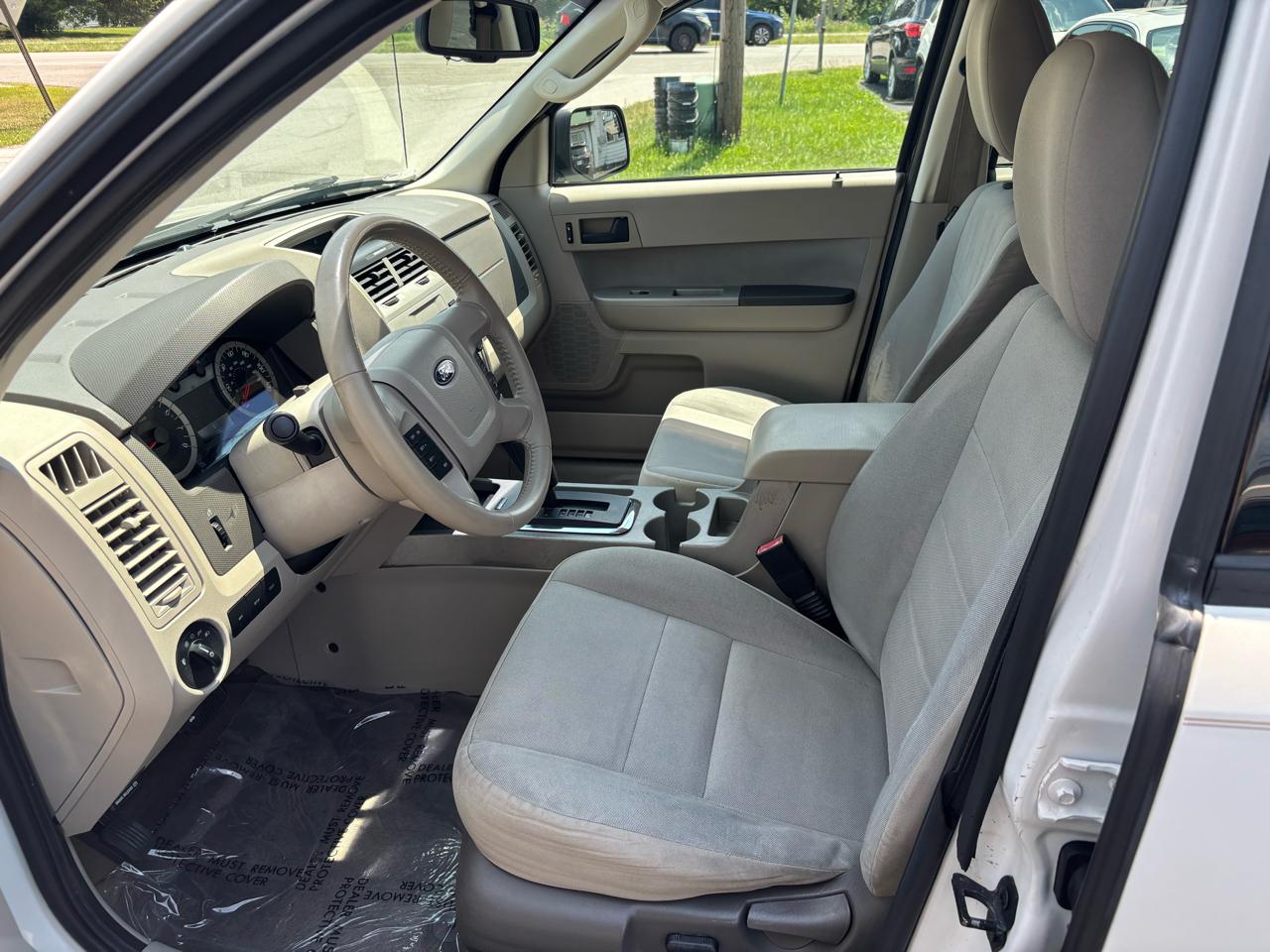 Ford Escape XLT FWD 2011