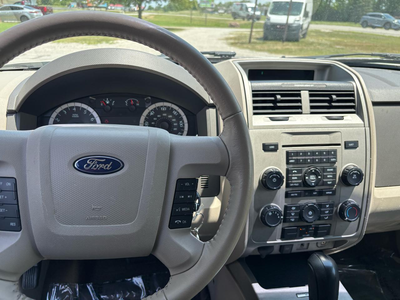 Ford Escape XLT FWD 2011
