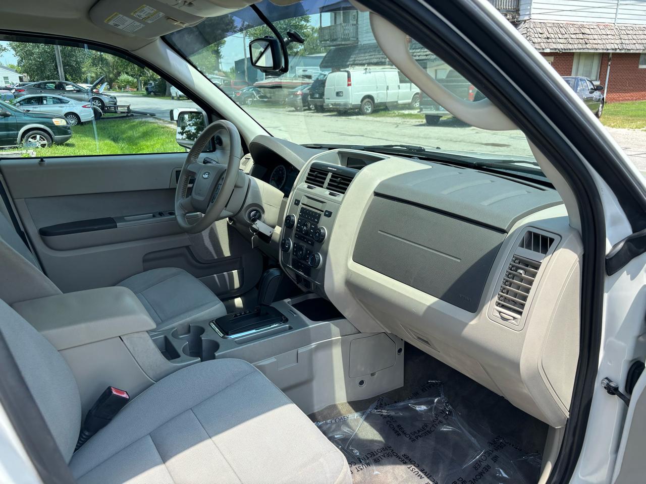 Ford Escape XLT FWD 2011