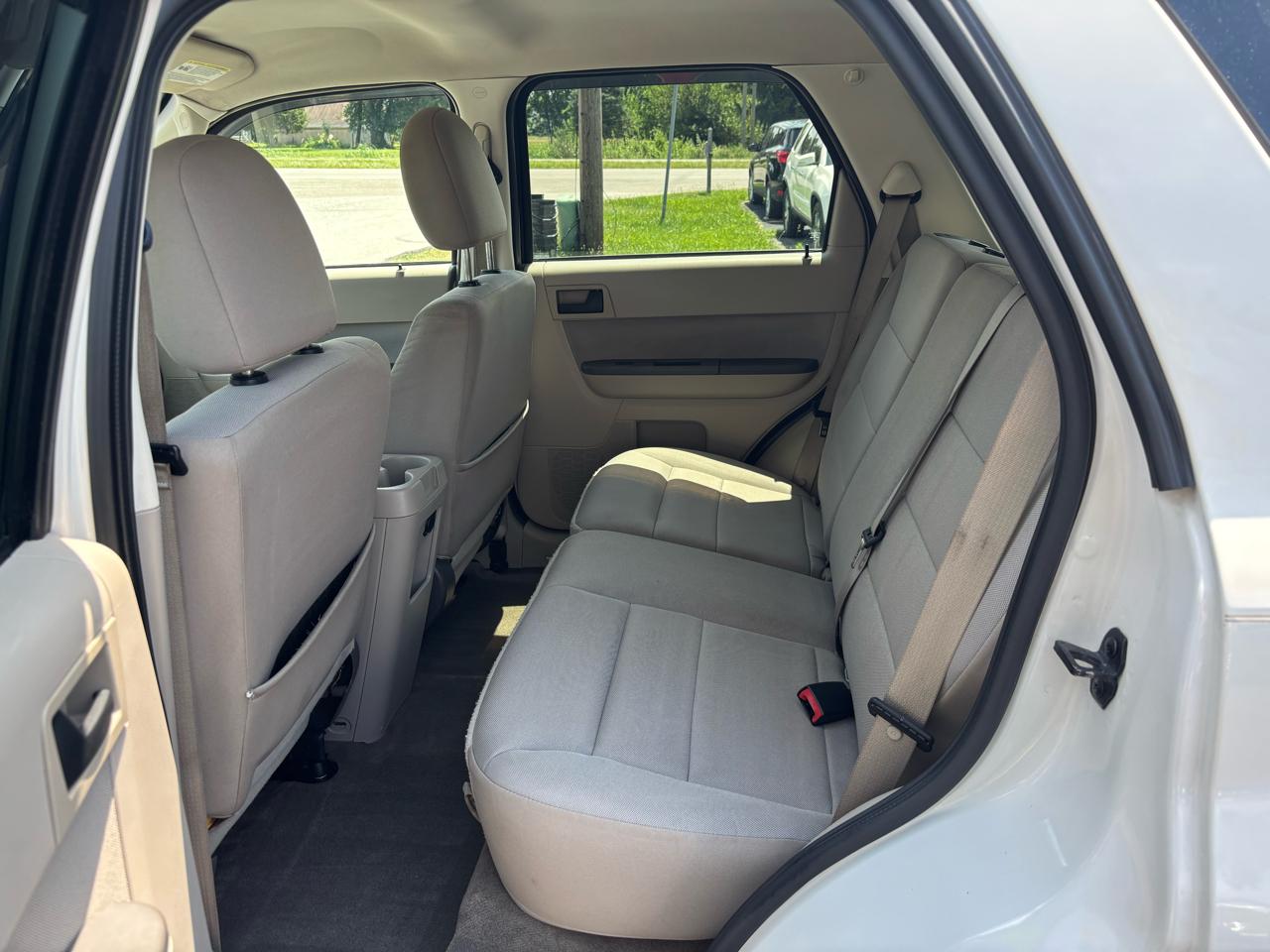 Ford Escape XLT FWD 2011