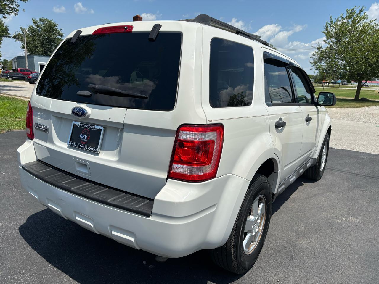 Ford Escape XLT FWD 2011