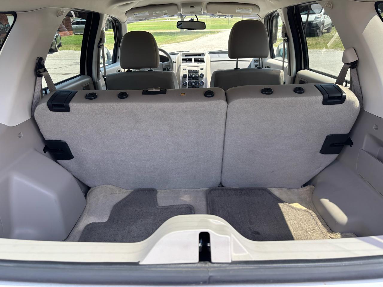 Ford Escape XLT FWD 2011