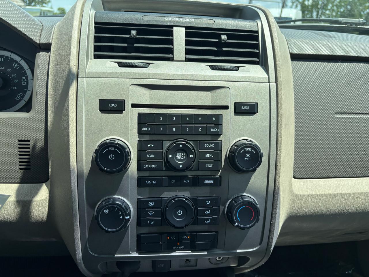 Ford Escape XLT FWD 2011