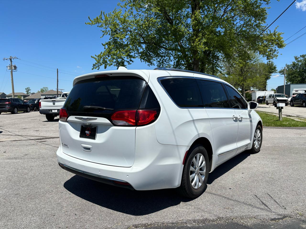 Chrysler Pacifica Touring-L 2019