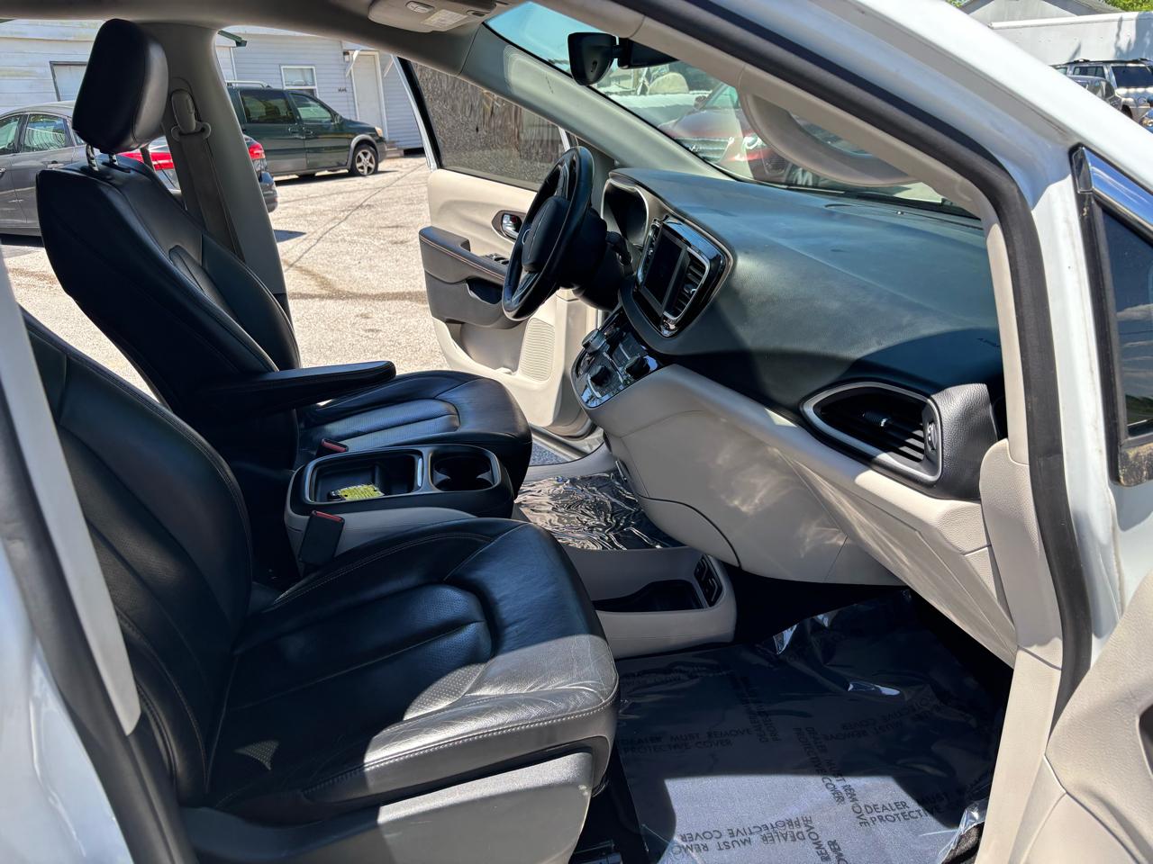 Chrysler Pacifica Touring-L 2019