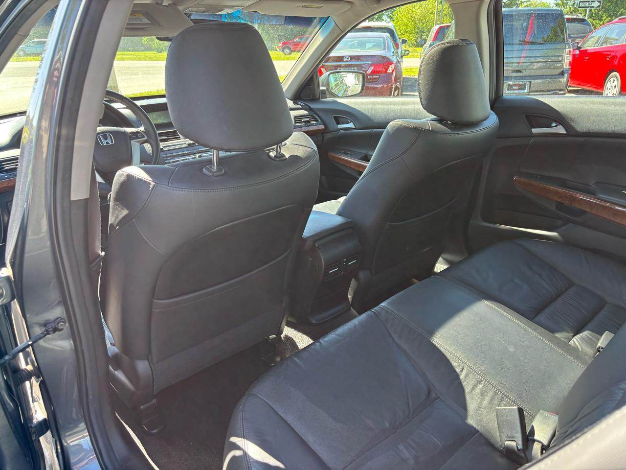 Honda Accord EX-L Sedan AT 2011