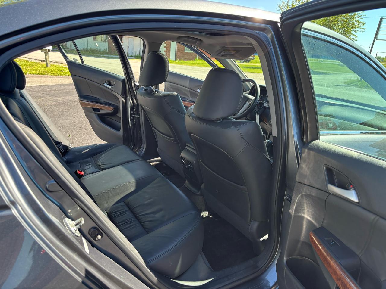 Honda Accord EX-L Sedan AT 2011