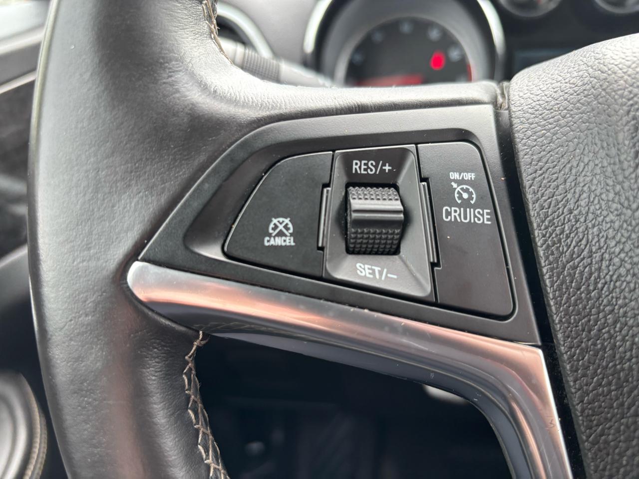 Buick Encore Convenience FWD 2014