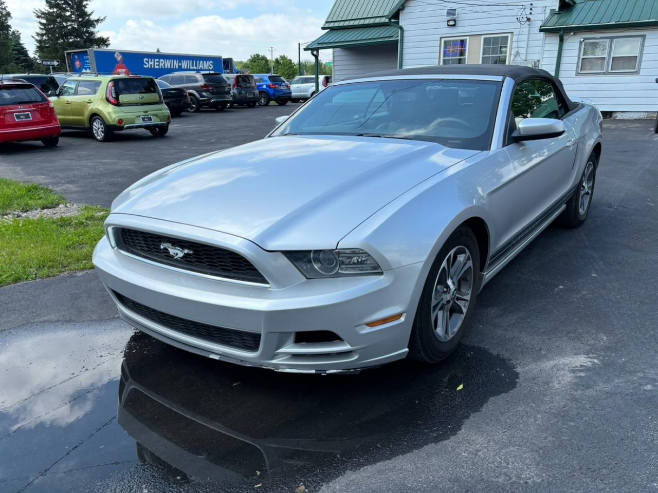 Ford Mustang V6 Convertible 2014