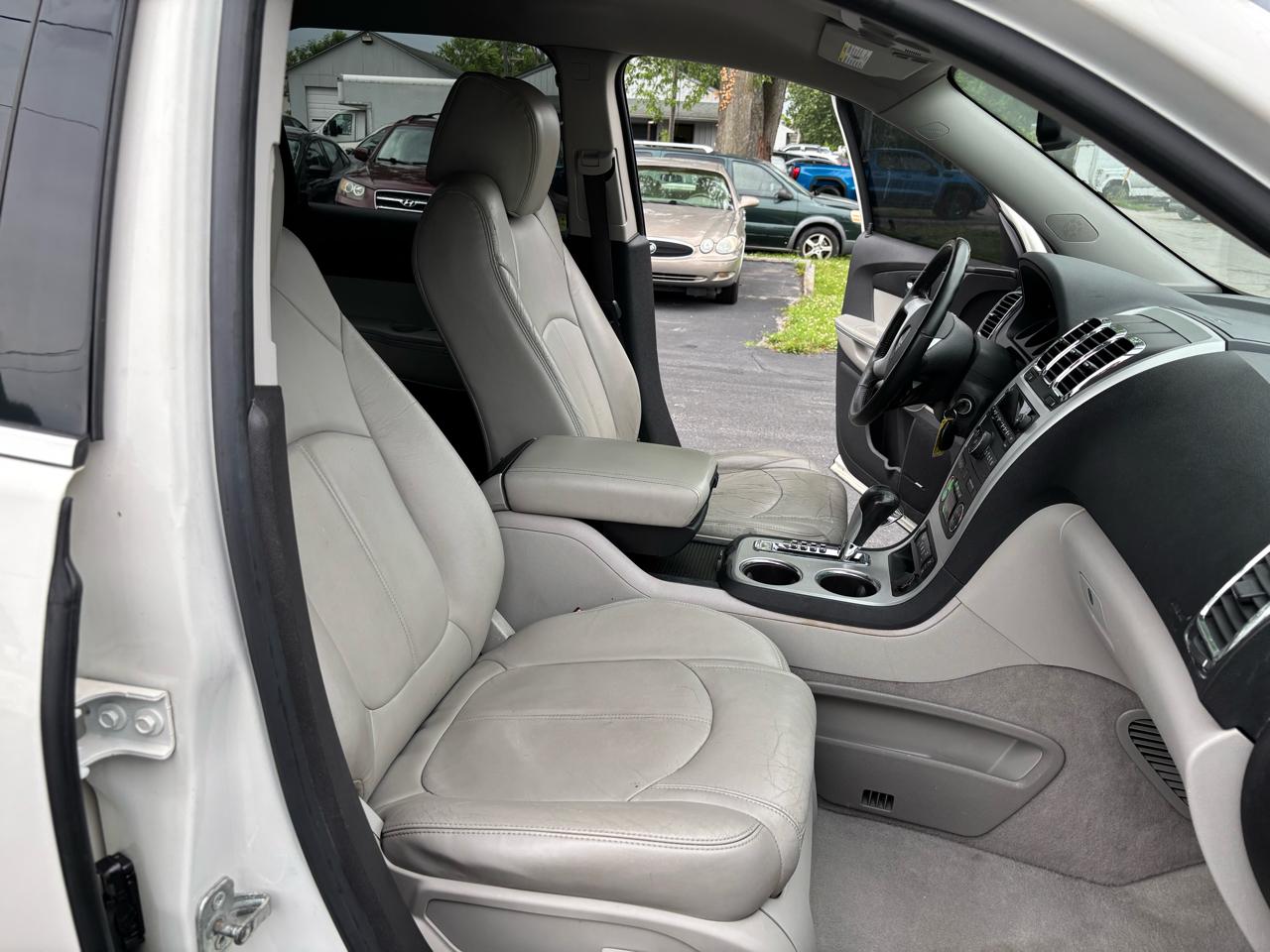 GMC Acadia SLT-1 FWD 2011